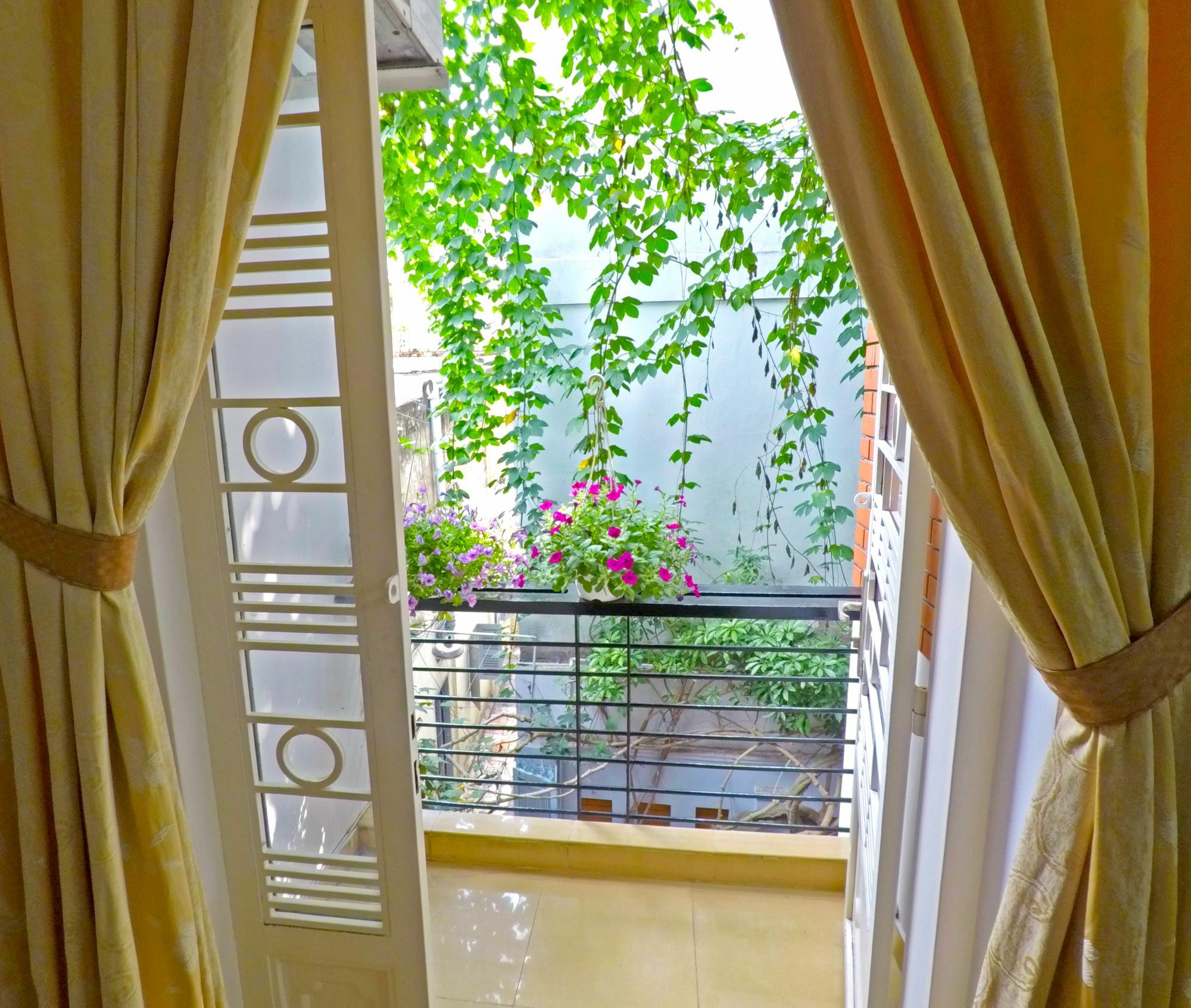 Drop By Saigon Guesthouse Ciudad Ho Chi Minh  Exterior foto